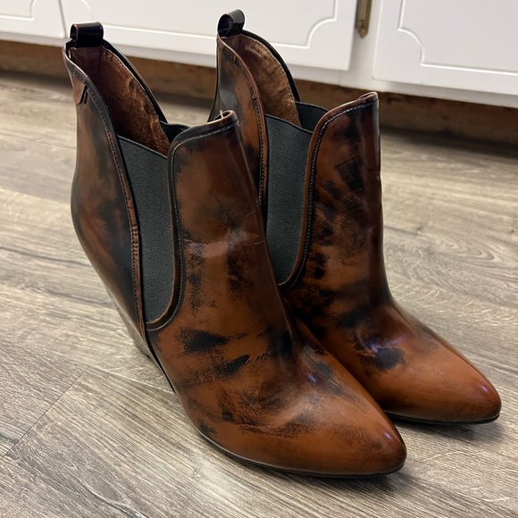 Jeffrey Campbell Tortoise Harrison Wedge Boot Brown Black Size 8.5 Like NEW - Picture 2 of 6